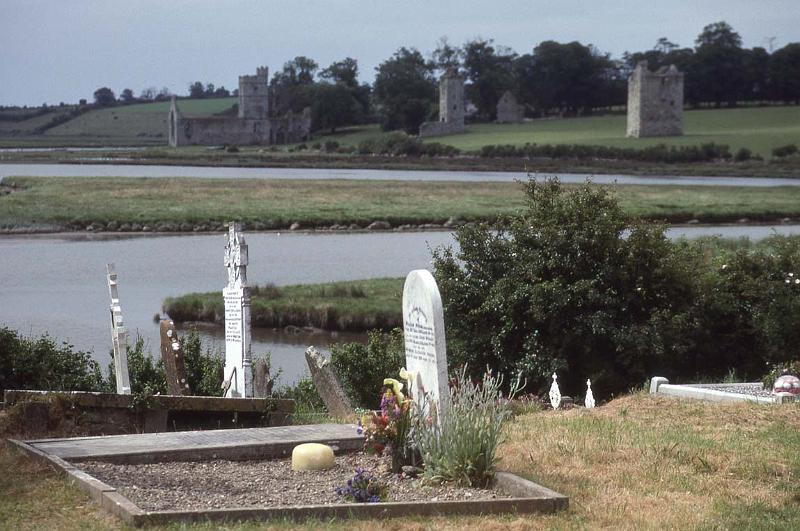 RWT 0316 339-28 Ireland Ruins.jpg